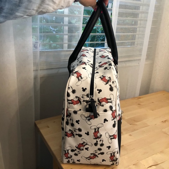Disney Primark Mickey Mouse Weekender Bag - Picture 9 of 15